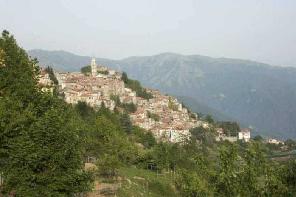 Xtrallusion photo gallery of Italy. Photos, pictures, images and photographs of the Italian Rivieras, the Italian Lakes, the Italian Alps, the Cinque Terre, the Amalfi coast and some of the most beautiful corners of Italy. Plus photos of Italian cities such as Pisa, Milan, Genoa and Rome.